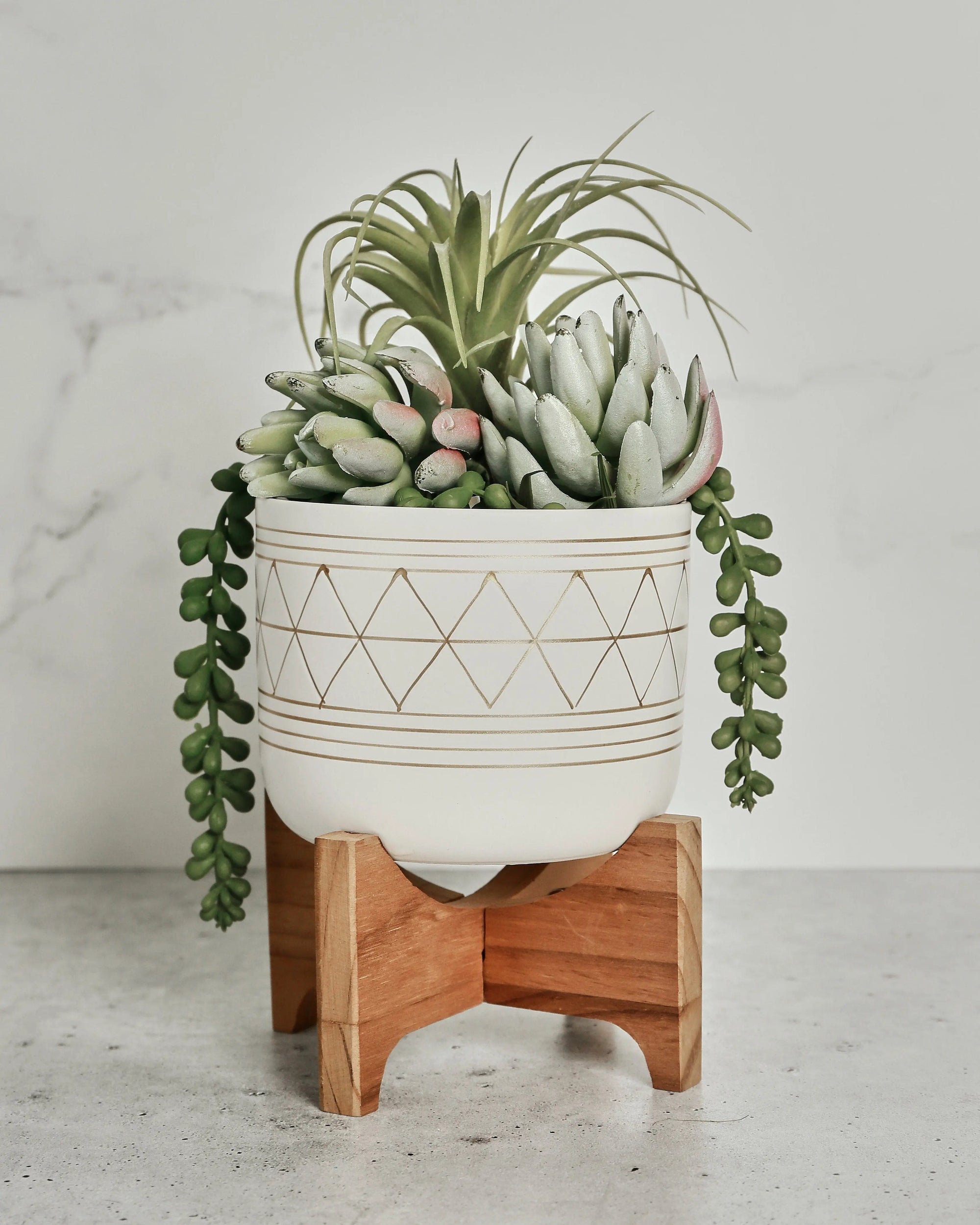 Handcrafted and hand-painted planter holder - Pop Of Modern