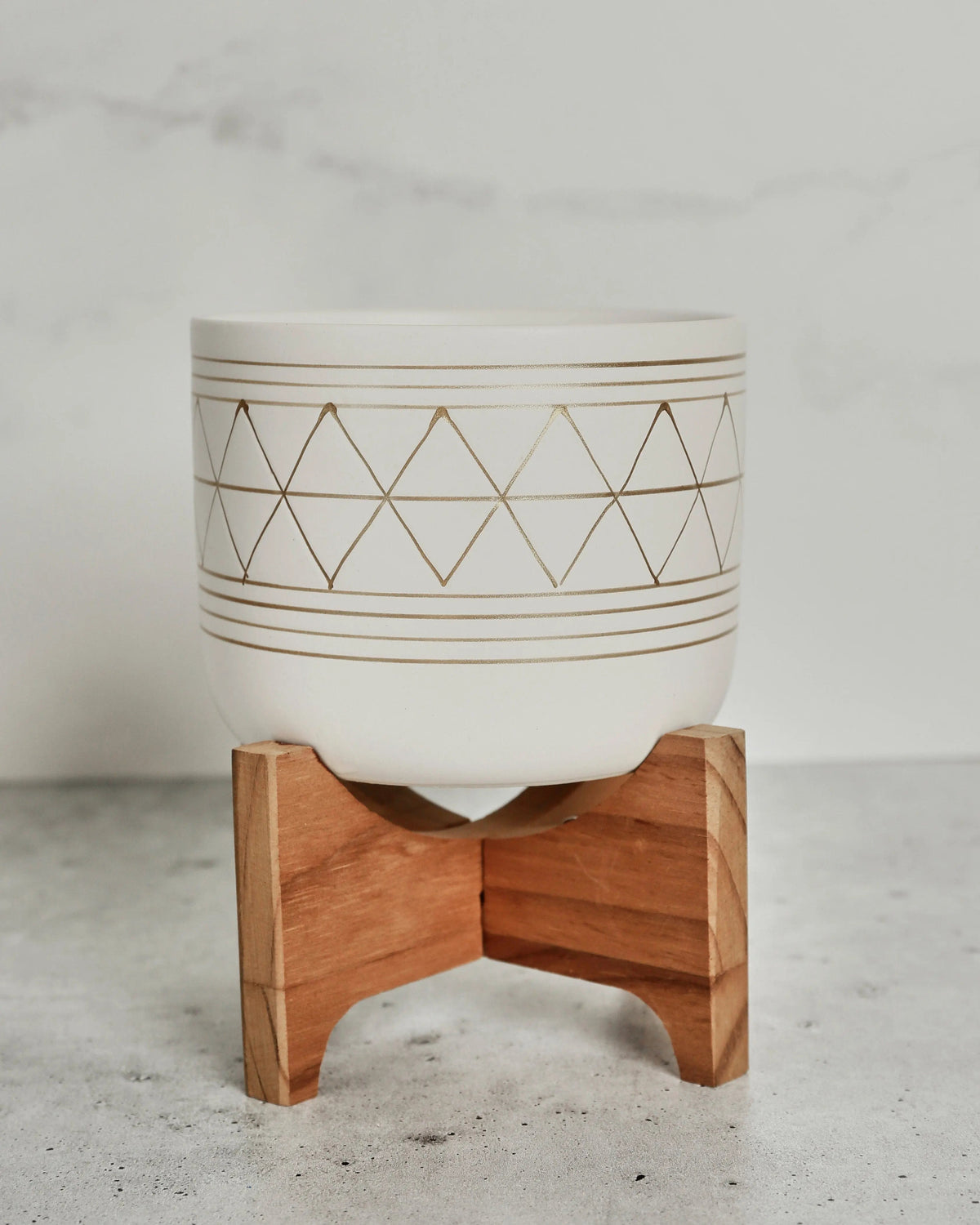 Handcrafted and hand-painted planter holder - Pop Of Modern