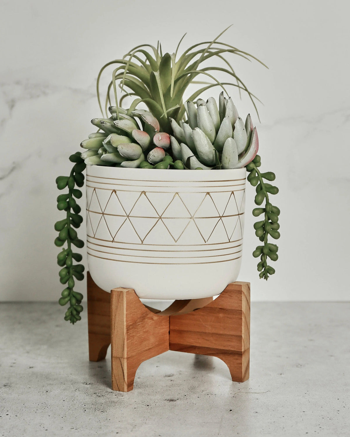 Handcrafted and hand-painted planter holder - Pop Of Modern