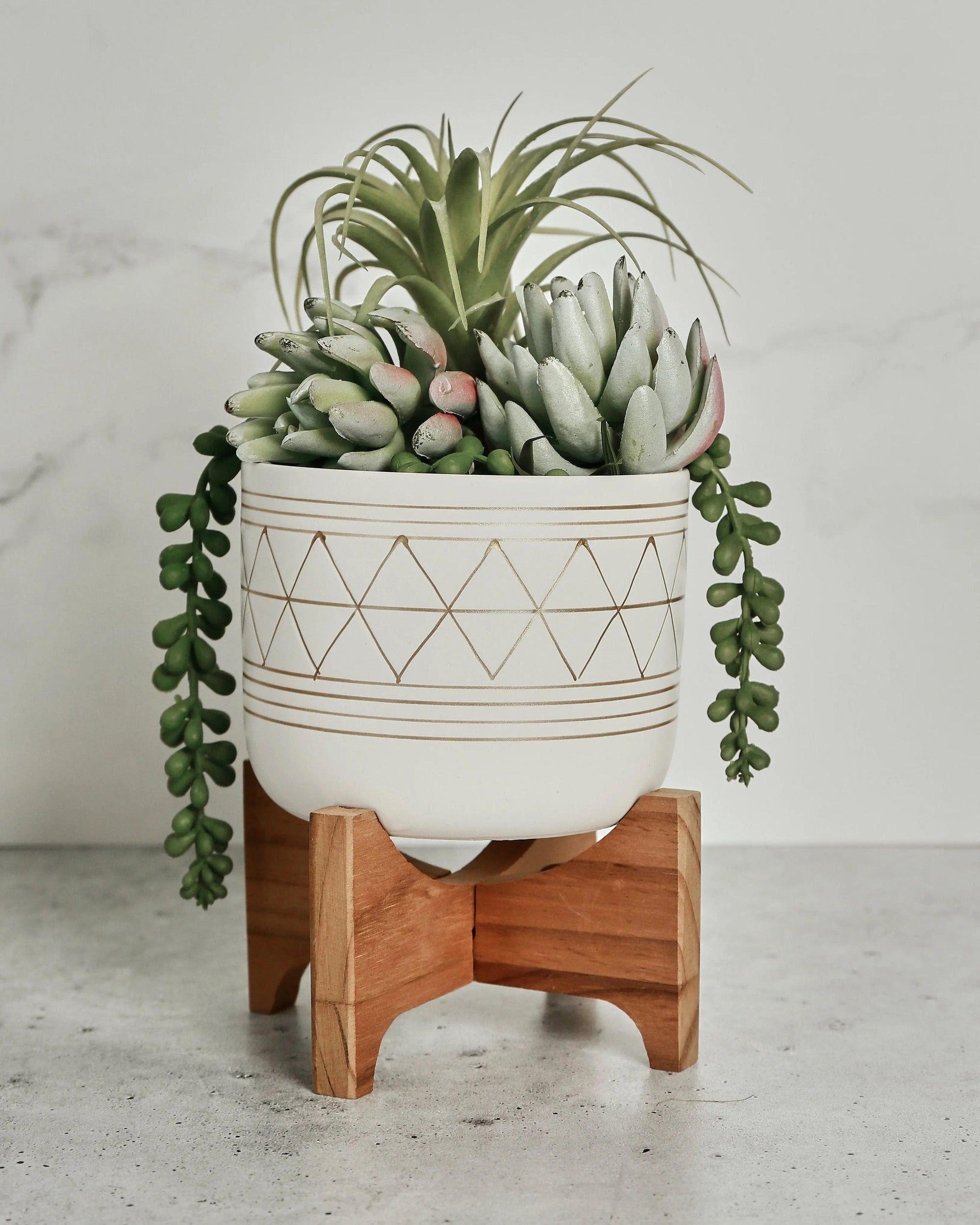 Handcrafted and hand-painted planter holder - Pop Of Modern