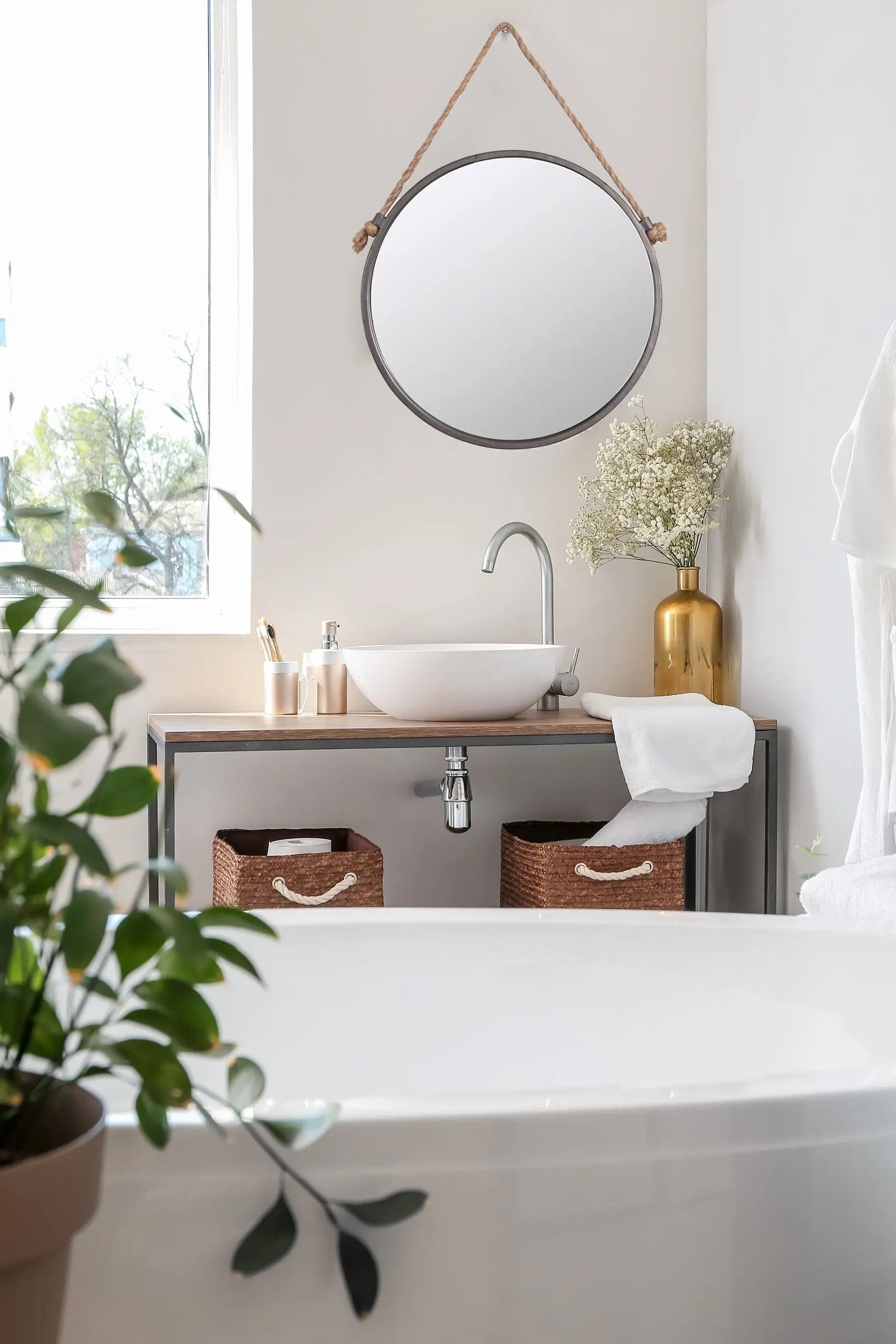 Mirror Rope & Circle Hanging Wall Mirror - Pop of Modern